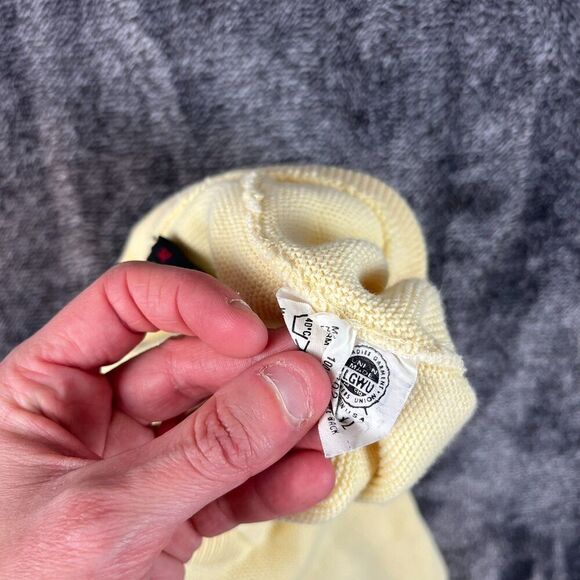 Vtg Arnold Palmer Robert Bruce V-Neck Sweater Light Yellow Men's XL Made In USA - Picture 4 of 11
